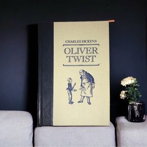 Vintage Charles Dickens Book (Reader Digest Edition) With Pamphlet